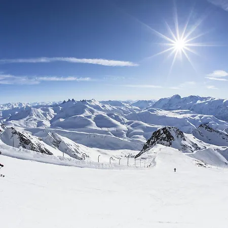 Luxueux 2 Pieces + Coin Montagne, Terrasse Sud, 100m Pistes, 6 Pers, Classe 3* - Fr-1-445-118 *
